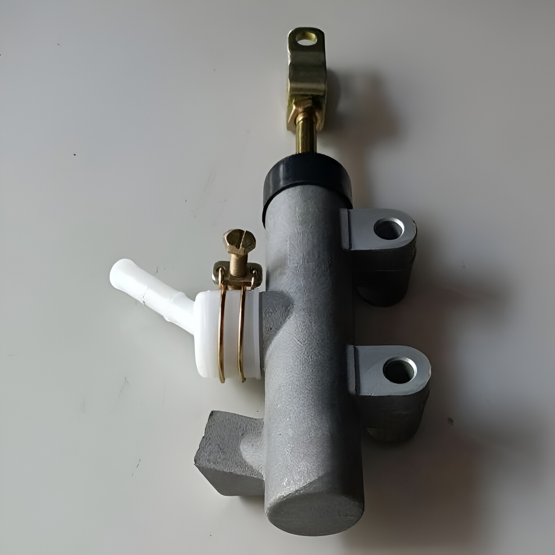 JAC江淮好运好微小微6700客车离合器总泵 L32331W100W300铝制总泵