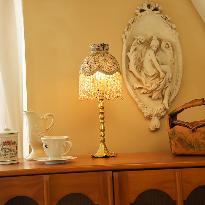 Retro Lamp Brass Tulip Table Lamp Living Room Bedroom Bedside Lamp Creative Warm Atmosphere Lamp All Copper Table Lamp
