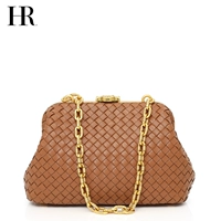 Земляной желтый