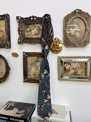 NIKAHOUSE retro American-style Hong Kong-style floral Mickey Mouse tie, vintage wide bow tie, trendy and versatile tie