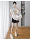 [Универсальный] Белый изогнутый кролик + черные шорты Jwc60812A