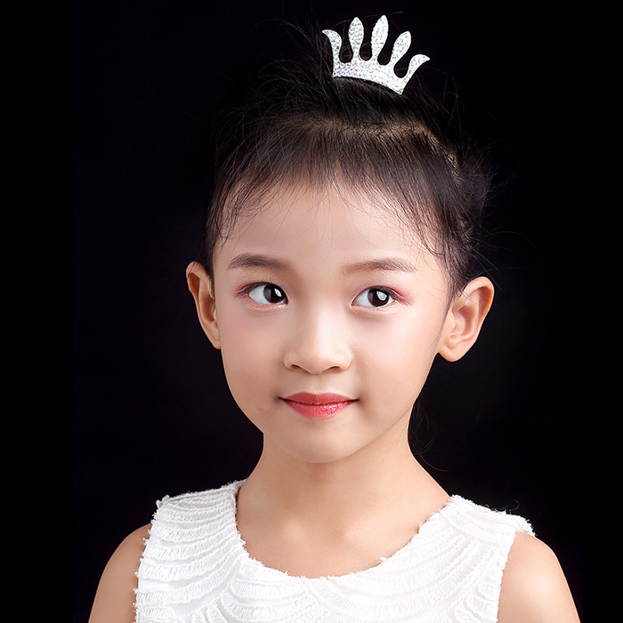 Hangzhou children's photography baby full moon 100 days to buy the annuity art to write the baby picture of the family