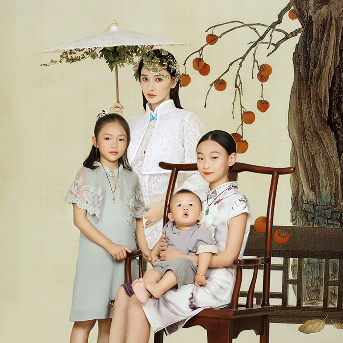 Hangzhou Yuan'ai Photography Family Portrait Photography Group Purchase Parent-Child Photo Shoot Wedding Dresser Brush Stroke Ming GuoFeng Art Photo