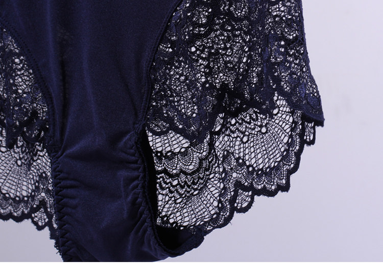 Slip jeunesse en soie Ice - Ref 669295 Image 25