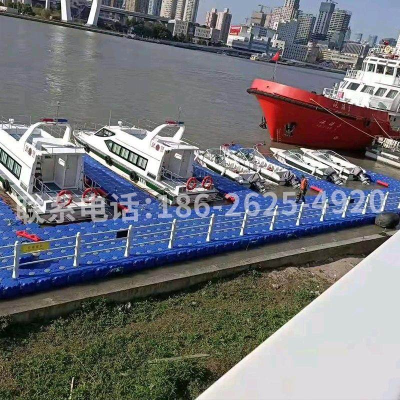 Pontoon floating tank water floating platform landscape boardwalk cruise ship dock motorboat berth Diaoyutai sea pontoon bridge