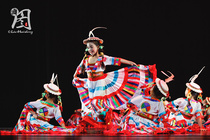 The 9th Xiaohe style Daga happy song childrens Tibetan performance clothing Childrens national costume chorus clothing new style