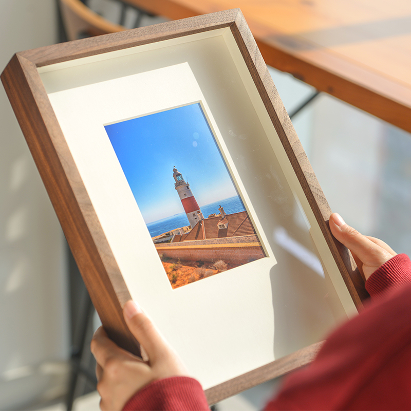 Solid Wood Thickened Display Stand Photo Frame 8inch A4 Photo Printing Simple Creative Wall Hanging with Wedding Photos Modern