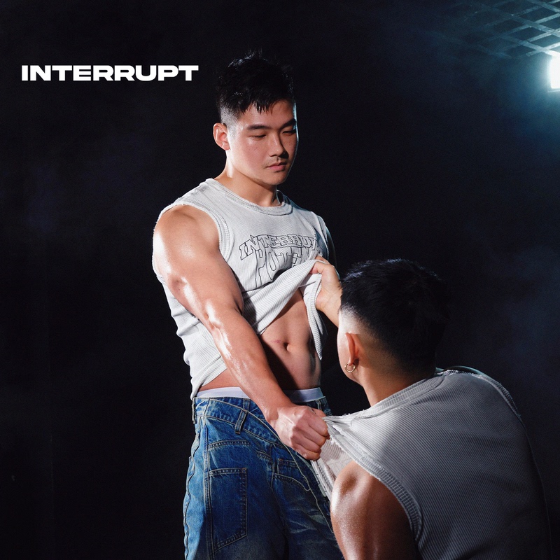 Interruptxpotent Limited Edition Co-Branded Knitted Vest with Letter Print, Hand-Distressed, Breathable and Skin-Friendly