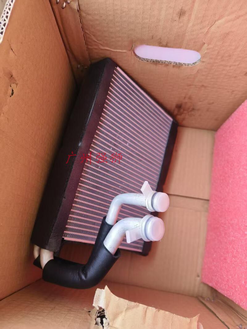 Испарения палата 适配标致2008 新款 p24  蒸发器总成  蒸发器芯  半总成 蒸发箱芯 Svw