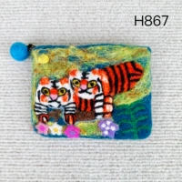 H867