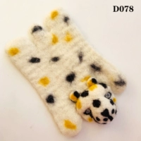 Бордовый D078 около 10*17см