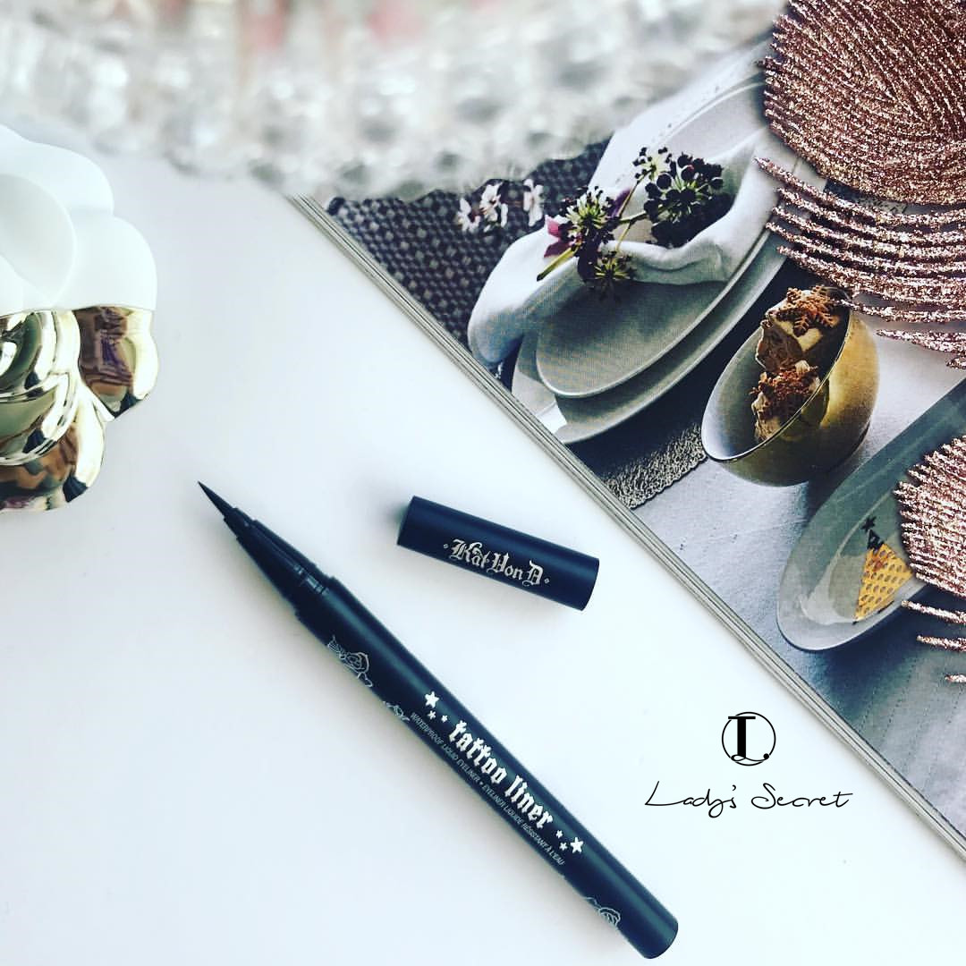 Spot Kat Von D KVD car accident eyeliner lasting waterproof eyeliner that does not take off makeup and will not dizzy