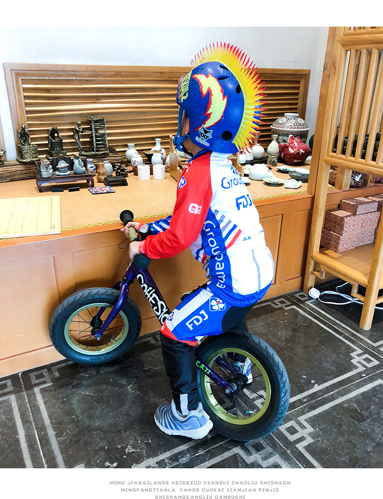 xe chòi chân sport Tùy chỉnh cân bằng mùa xuân và mùa hè xe phản quang trẻ em Jersey thể thao phù hợp với tay dài xe đạp cho thấy đua xe trượt băng - Smart Scooter xe thăng bằng raptor
