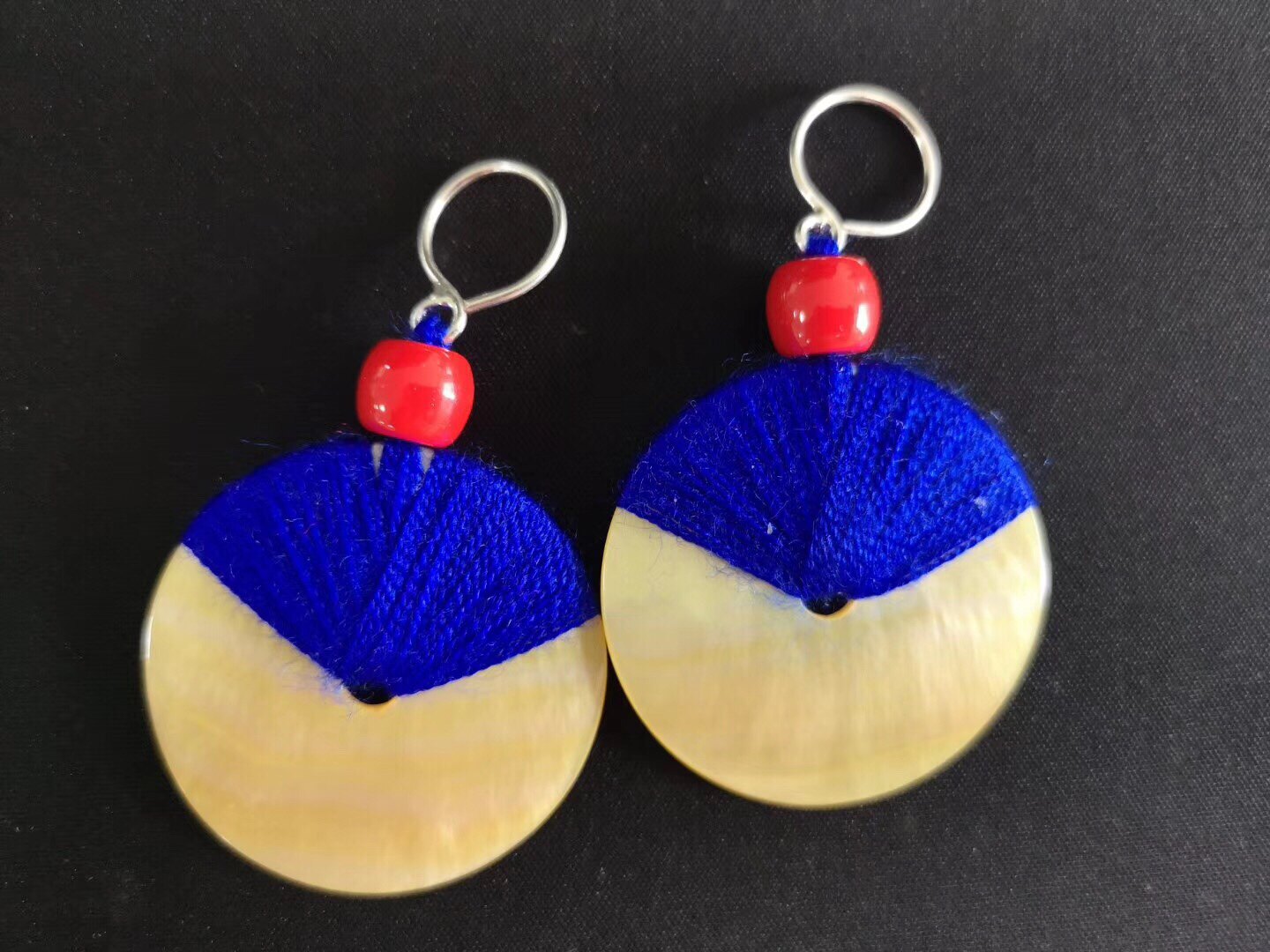 Sichuan Yi Ethnic Ornaments Pure Silver Plus Shell Earrings Minority Characteristic Ornaments