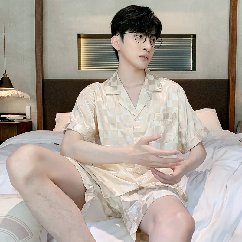 Victoria High-End Men's Pajamas Summer 2025 New Ice Silk Short-Sleeved High-End Men's Fashion Silk Home Wear