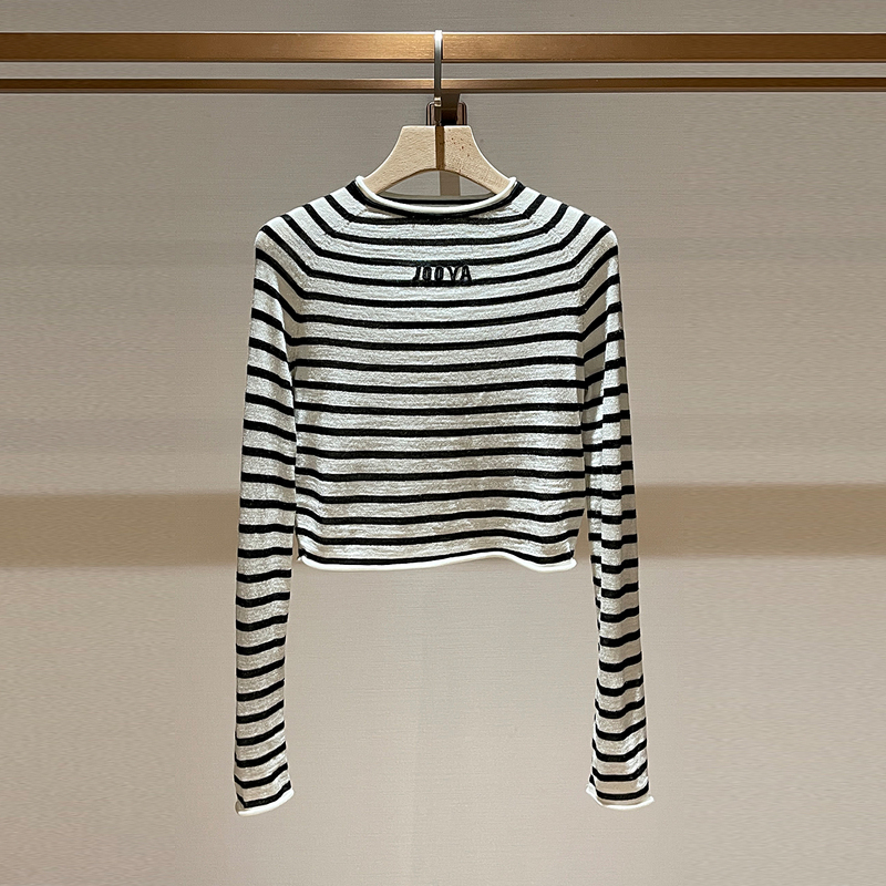 Yixian Light Luxury Petite Retro Black and White Striped Loose Knit T-Shirt 2025 New Color-Blocked Round Neck Top Yixian Light Luxury Petite Retro Black and White Striped Loose Knit T-Shirt 2025 New Color-Blocked Round Neck Top