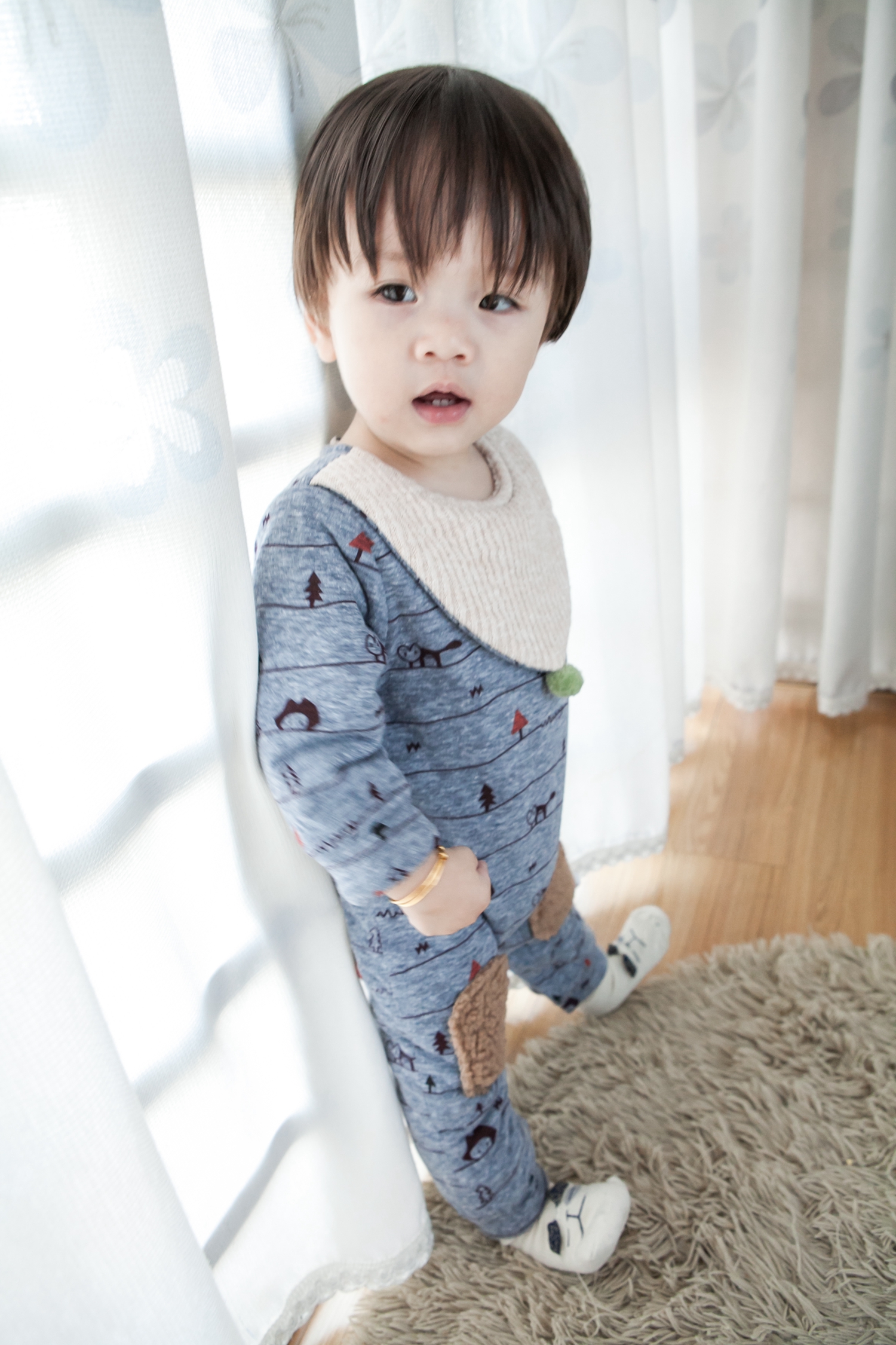 Sơ sinh mùa đông jumpsuit đông nam nam nữ 0 tuổi Quần áo trẻ em 1-3-6 tháng quần áo mùa đông cộng với nhung Hàn Quốc phiên bản mới body dài tay cho bé gái