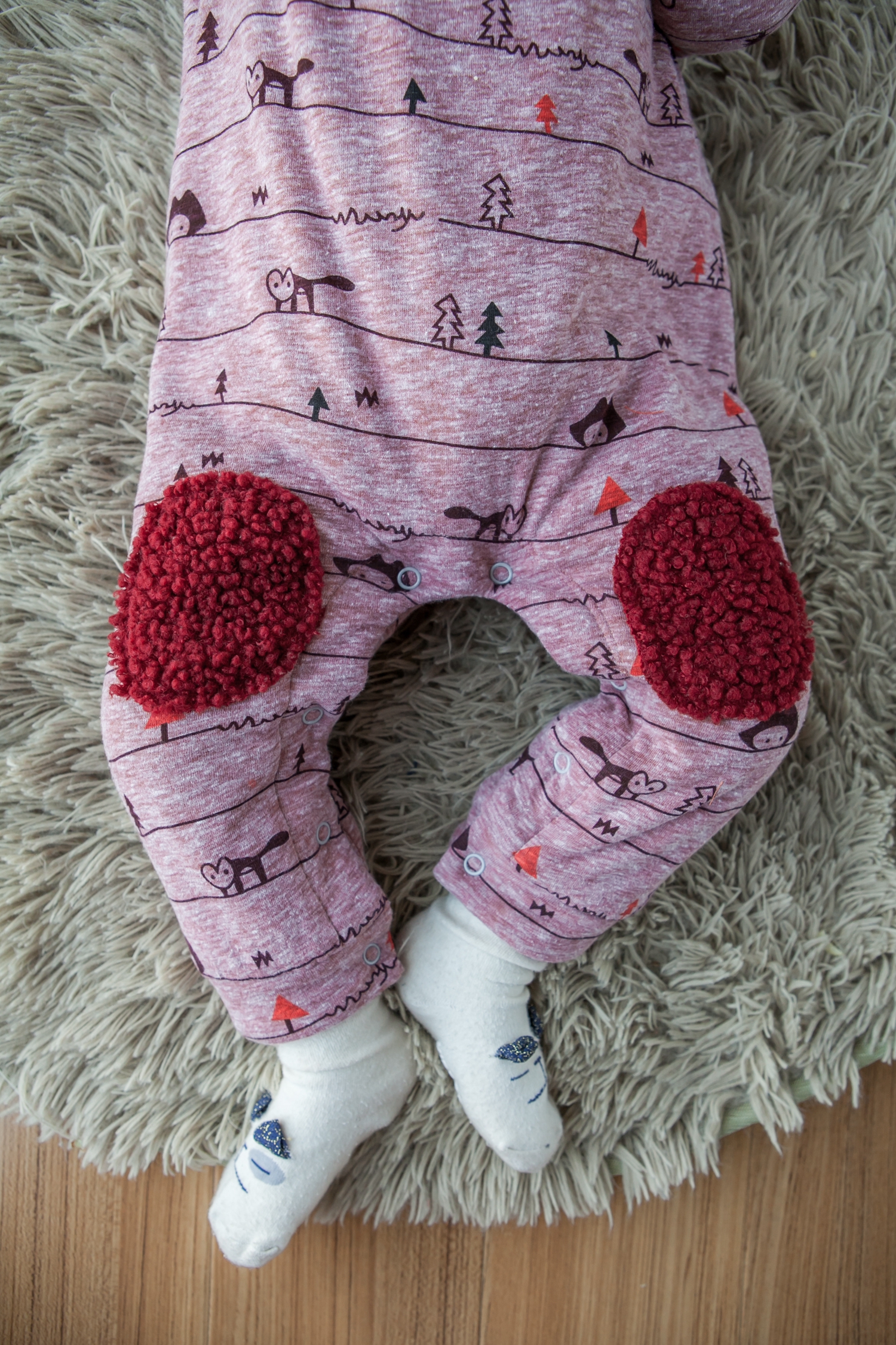 Sơ sinh mùa đông jumpsuit đông nam nam nữ 0 tuổi Quần áo trẻ em 1-3-6 tháng quần áo mùa đông cộng với nhung Hàn Quốc phiên bản mới body dài tay cho bé gái