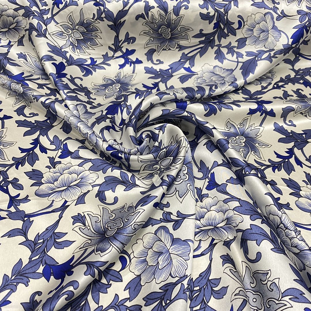 100% pure mulberry silk silk crepe satin classic blue and white porcelain floral cheongsam scarf shirt dress fabric