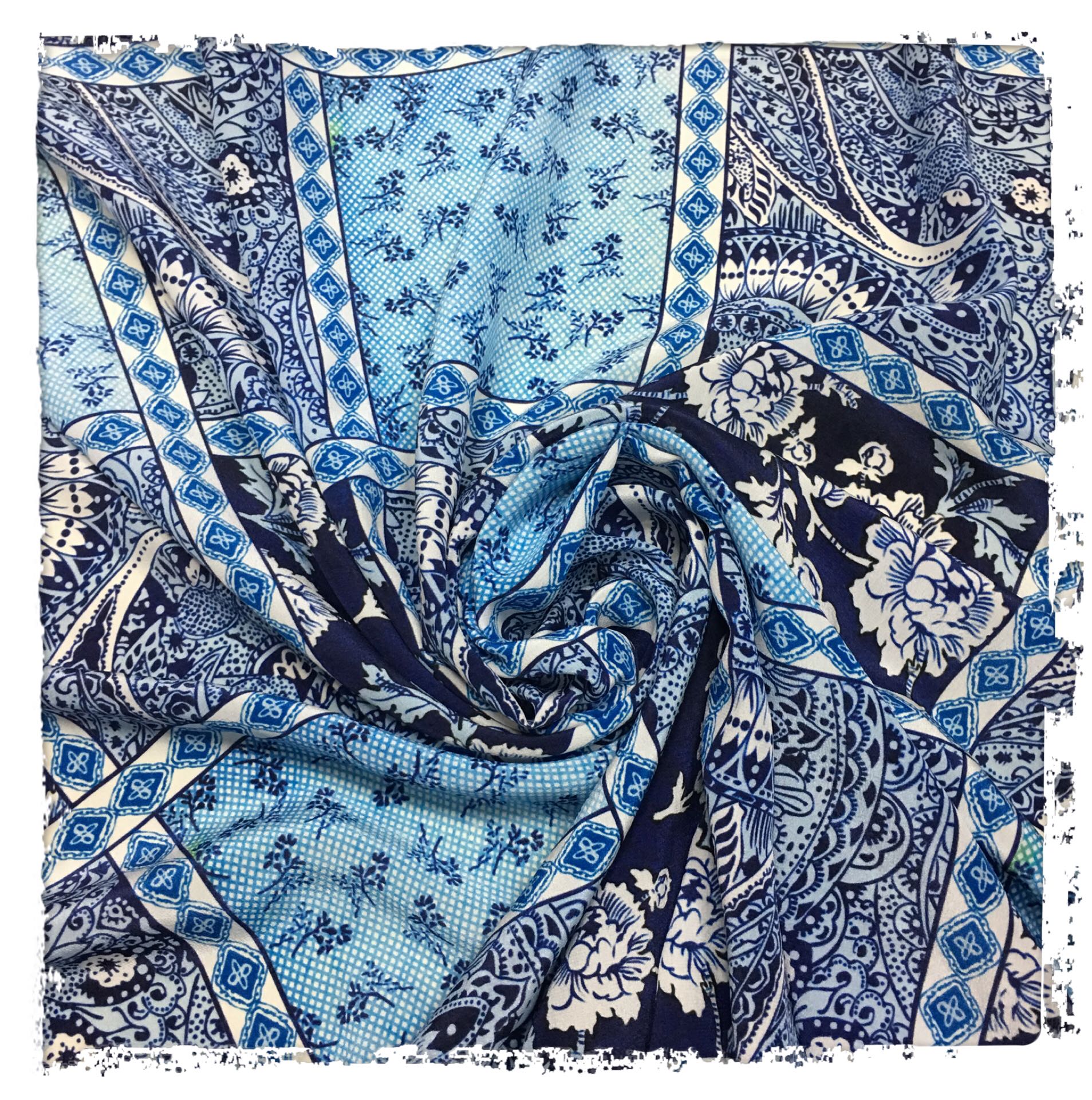 100%pure mulberry silk silk crepe Vintage blue blue and white porcelain pattern scarf Shirt dress fabric