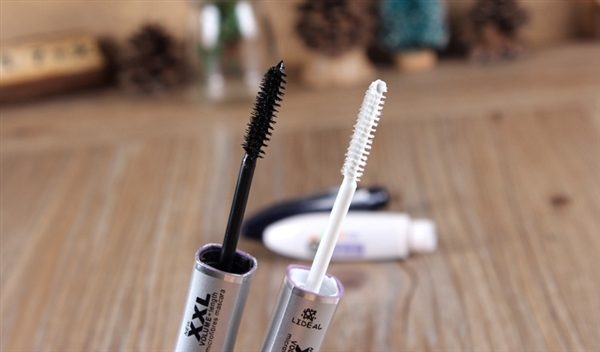 Ling point LIDEAL microfiber đôi mascara không thấm nước dài không nở đầu cọ trắng đen - Kem Mascara / Revitalash chuốt mi lameila