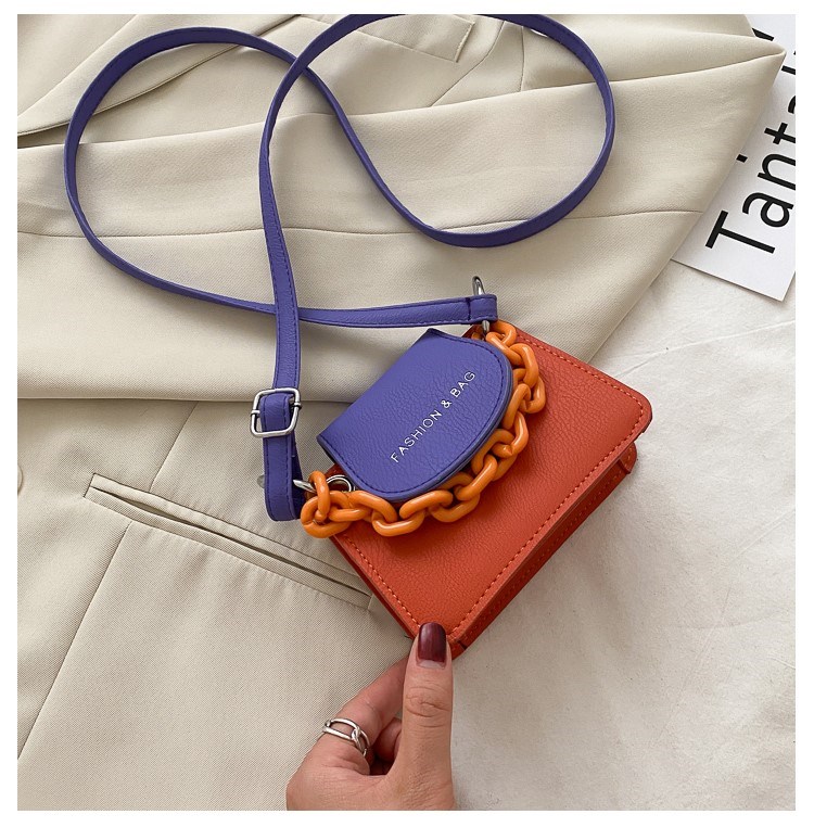 Small Solid Color Magnetic Buckle Crossbody Bag display picture 27