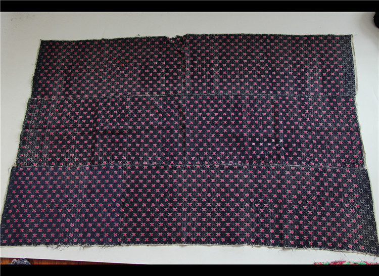 Thousands of miles of idle hands for handloom craftsmanship and artificial beauty embroidered old embroidered embroidered film Guangxi Zhuang is covered with brocade rug H68