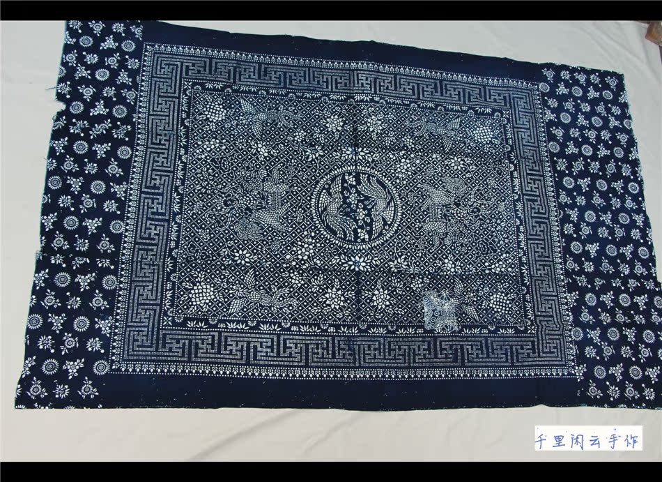 Thousands of miles of leisure cloud hand-made Jiangsu Nantong blue indigo batik printing flower and bird animal old quilt surface C140 micro-defect patch