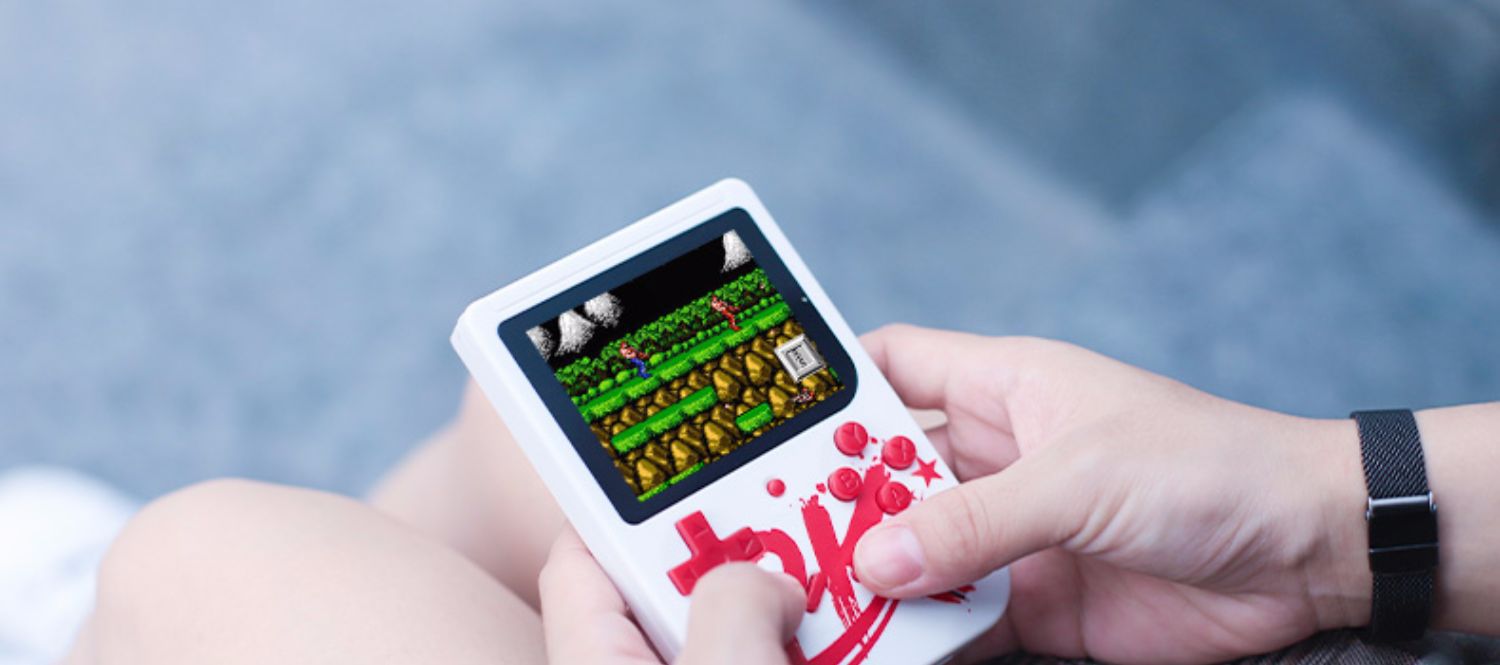 Dễ dàng nghe máy chơi game sạc kho báu hai trong một cầm tay 4000 mAh nhỏ sáng tạo rung cá tính Điện thoại di động PK điện thoại di động retro điều khiển trò chơi cầm tay hoài cổ - Bảng điều khiển trò chơi di động máy chơi game psp cầm tay x15 android 7.0