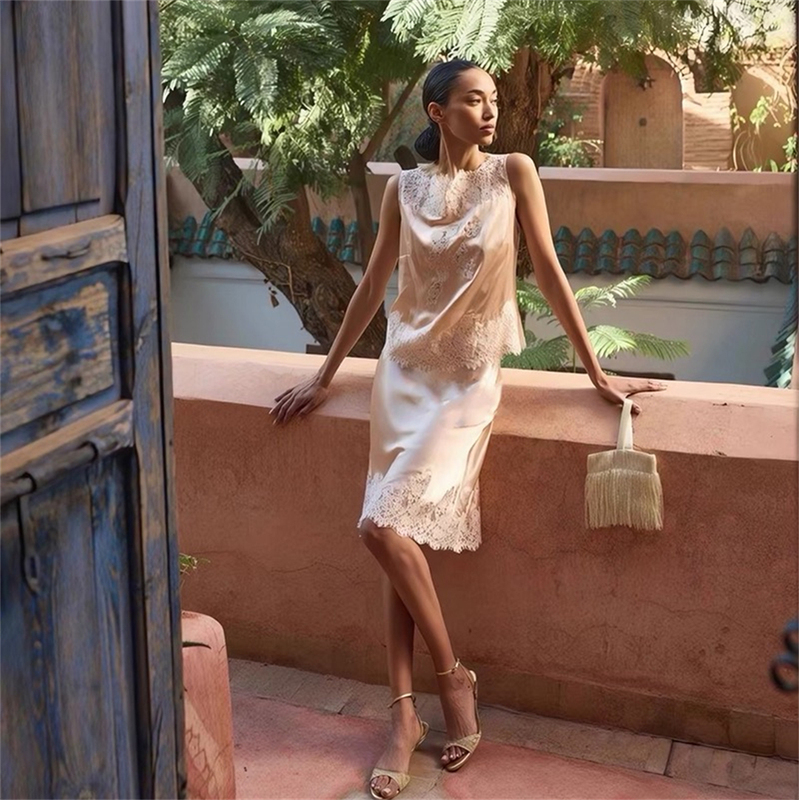Silk! [American Doe* Lace Top] Bag French Style 26 Autumn Pearlescent Pink Sleeveless Satin Shirt