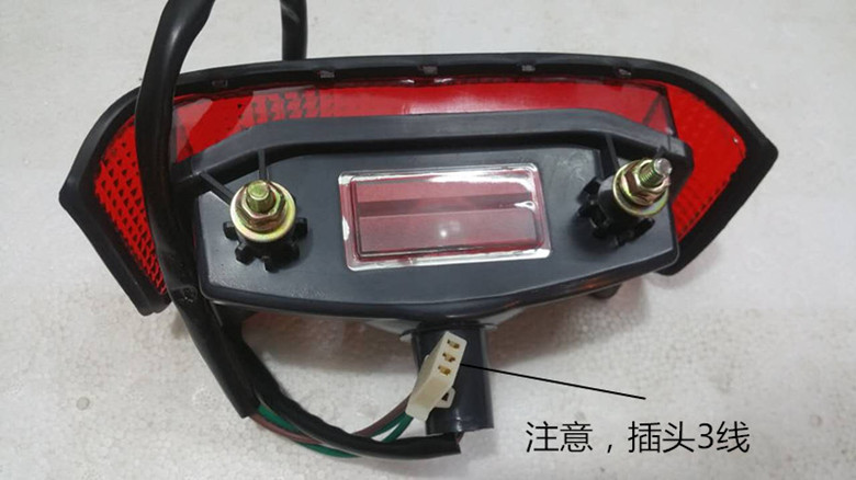 Jialing Honda King đèn hậu đèn pha CBT125 đèn hậu lắp ráp đèn phanh 孖 通 đèn hậu đôi hàng sau đèn led bma