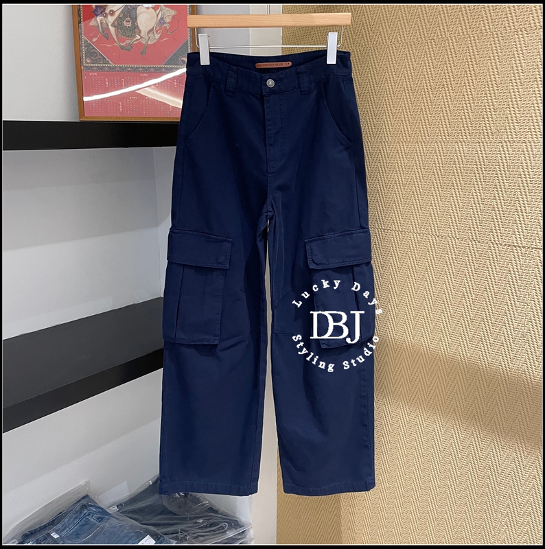 【Cousin Design】2026 Early Autumn New Workwear Style Multi-Pocket Casual Versatile Slimming Cargo Pants 【Cousin Design】2026 Early Autumn New Workwear Style Multi-Pocket Casual Versatile Slimming Cargo Pants