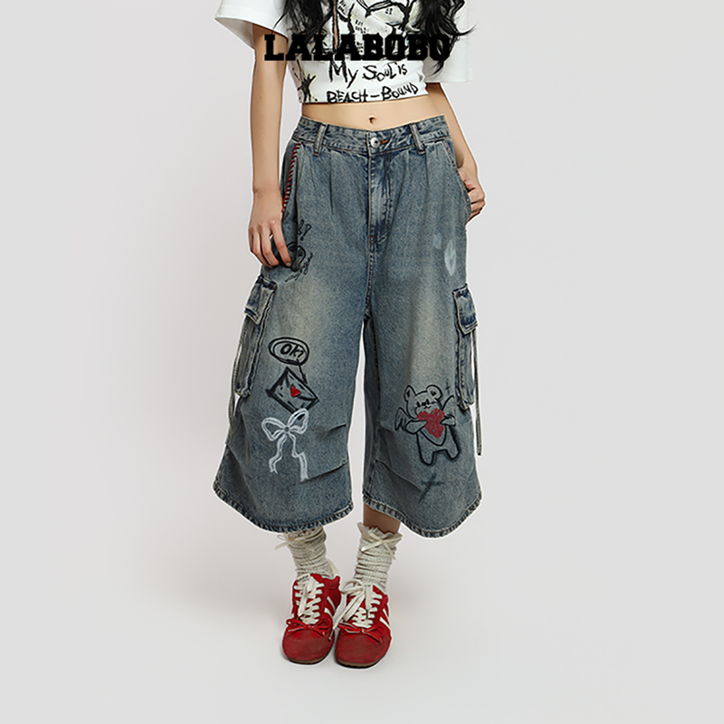 [Same Style as Li Xiaoran] Lalabobo Cropped Denim Pants, Original High-Street Graffiti Design, Makes Legs Look Longer, Summer 2026