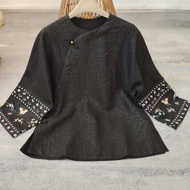 Bai Fu Chinese-Style Fashion Black Turtle Silk Cloud Yarn Heavy Embroidery Hanfu Top, Black, Elegant, Stylish, Versatile