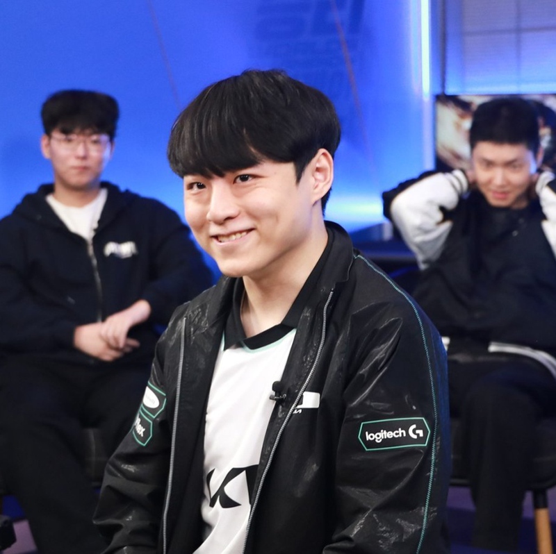 S16 Team 2026 Spring League Dk Team Uniform Showmaker Clothing Lck First Stage Same Style Jacket