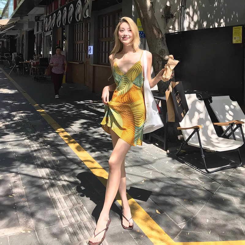 Dopamine-Style Beach Vacation Chic Short Skirt, Sexy Color-Blocking Slimming Spaghetti Strap Dress for Women