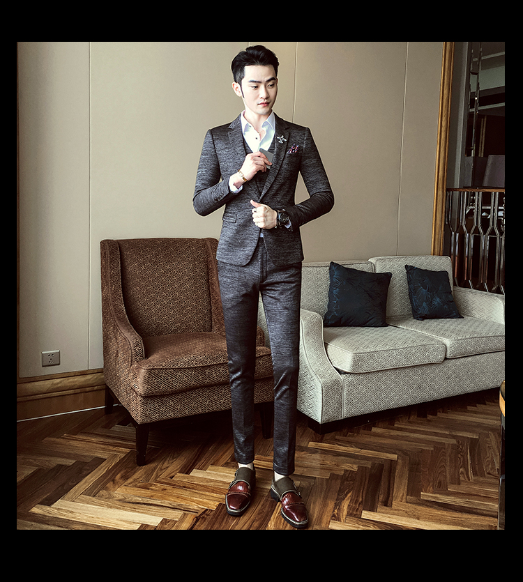 Bộ đồ mới Slim phù hợp với nam phiên bản Hàn Quốc của giới trẻ kích thước lớn phù hợp với bộ đồ cưới ba mảnh giản dị kiểu tóc quần áo thủy triều - Suit phù hợp đồ vest nam