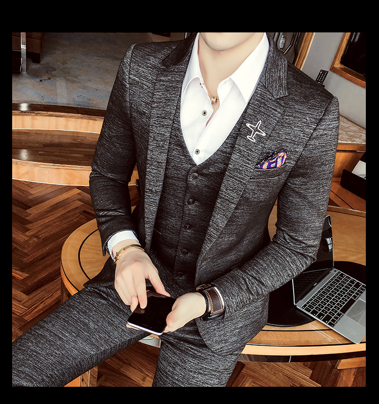Bộ đồ mới Slim phù hợp với nam phiên bản Hàn Quốc của giới trẻ kích thước lớn phù hợp với bộ đồ cưới ba mảnh giản dị kiểu tóc quần áo thủy triều - Suit phù hợp đồ vest nam