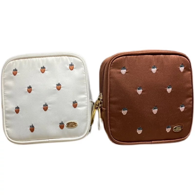 PETIT TROAD Strawberry Embroidered Square Containing bag Makeup Bags DOUBLE FACE EMBROIDERY