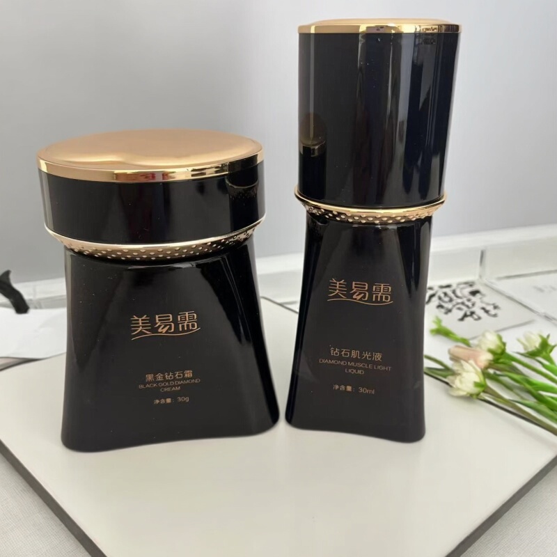 Meiyixu Black Gold Diamond Cream 30g Diamond Skin Brightening Liquid 30ml Official official store Genuine Product Same as Used in Clinics Meiyixu Black Gold Diamond Cream 30g Diamond Skin Brightening Liquid 30ml Official official store Genuine Product Same as Used in Clinics