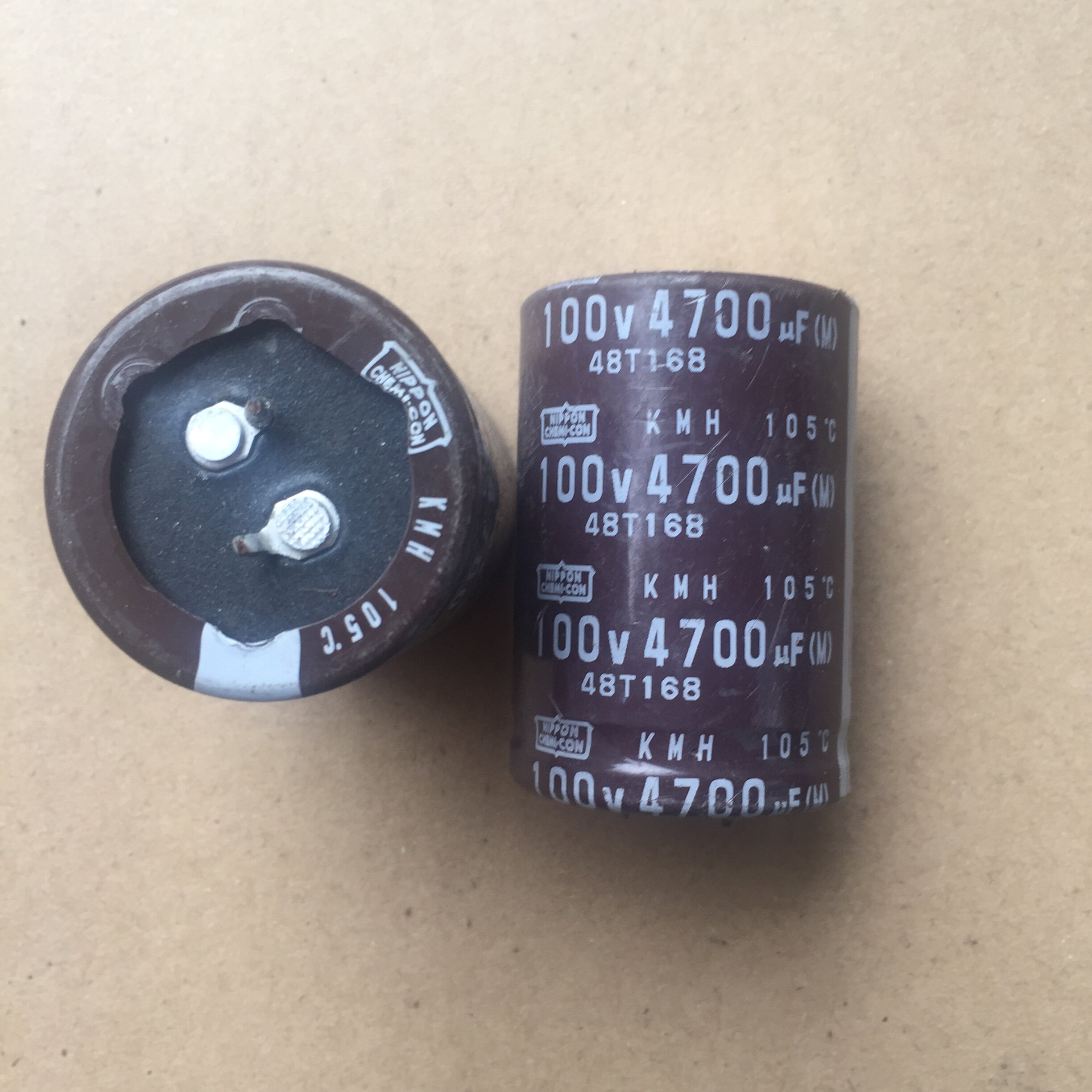 Original disassembly machine imported Black King Kong 100V4700UF 35*50 audio fever filter aluminum electrolytic capacitor