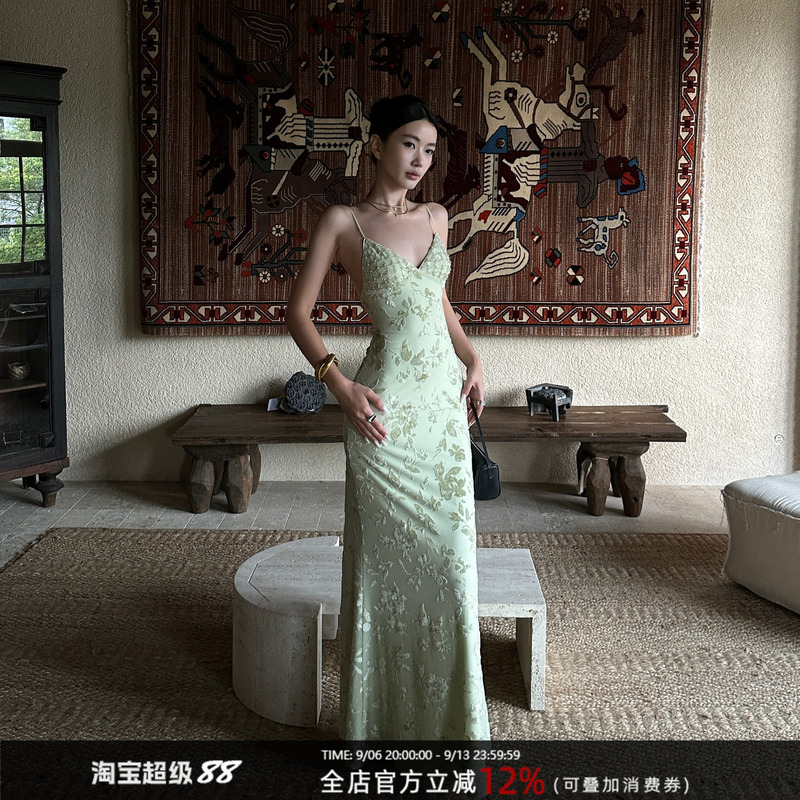 Venuie French-Style Green Heavy-Duty Dress, Vacation Dress, Birthday Evening Dress, Sexy Strapless Backless Hip-Length Dress Venuie French-Style Green Heavy-Duty Dress, Vacation Dress, Birthday Evening Dress, Sexy Strapless Backless Hip-Length Dress
