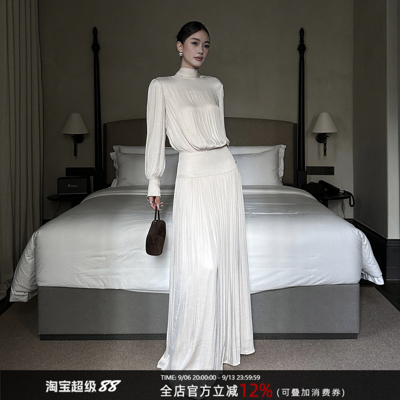 Venuie French-Style Satin Long Pleated Long-Sleeve Dress for Women, Autumn and Winter Light Evening Dress, Annual Meeting Long Dress