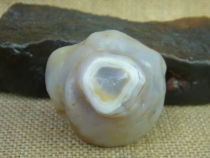 New specimen transfer pendant silk shape natural stone collection Alxa Gobi agate raw stone J