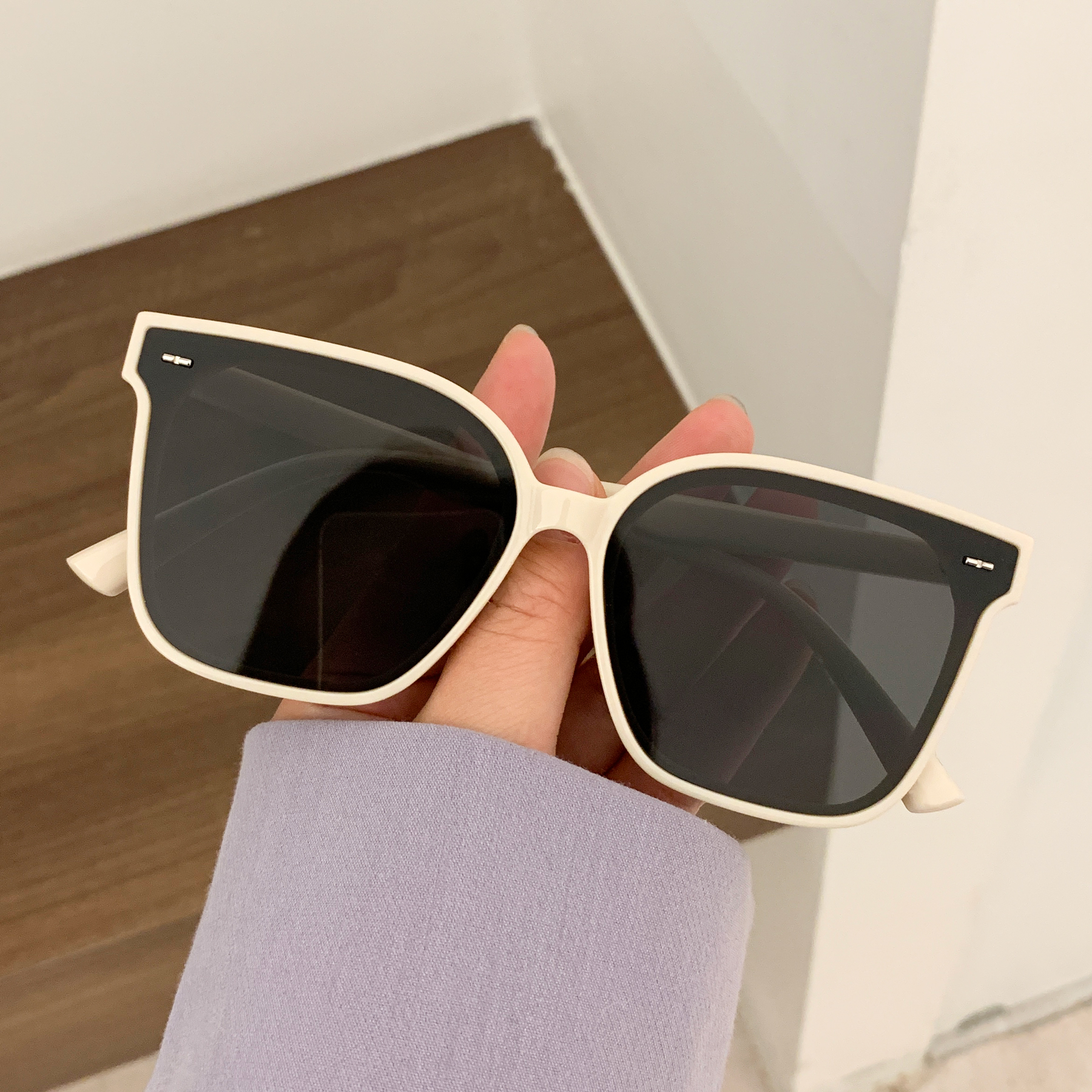 Catia Seli ~ 2022 vintage square frame sunglasses female big face round face thin street shooting versatile sunglasses
