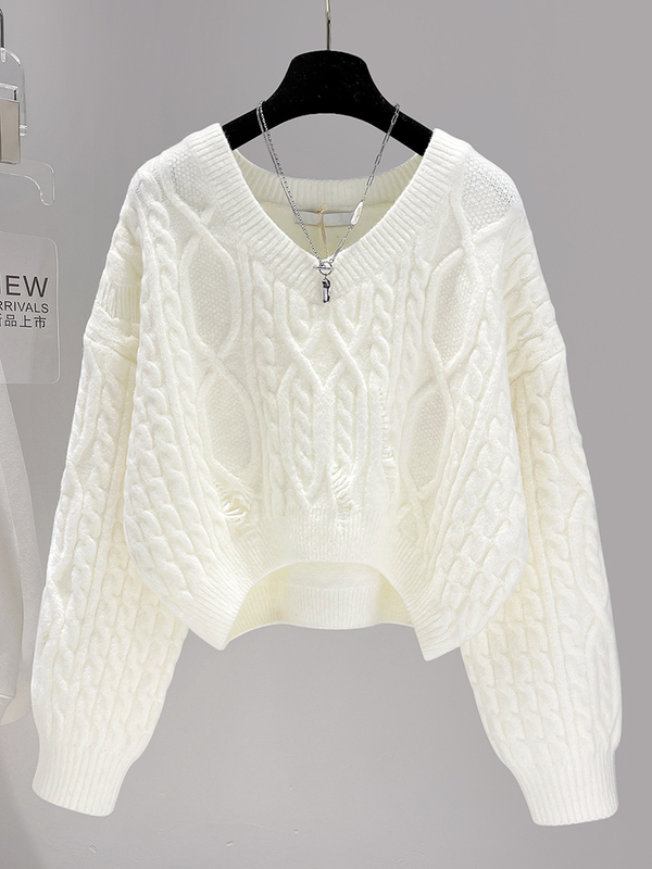 Petite Lazy Style White Sweater for Women, Autumn and Winter, High-End Short Style, Slimming, Age-Reducing, Loose Knit Top