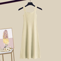 Абрикосовое платье-комбинация