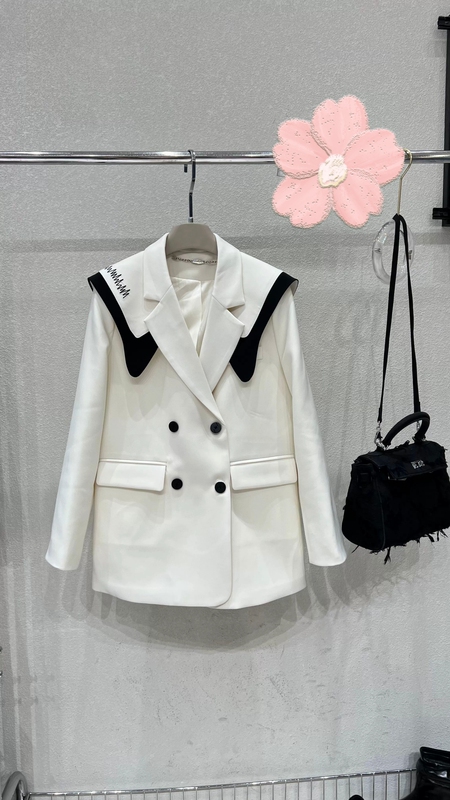 Princess Pavilion 2024 Autumn New European Style Fashionable Shawl Doll Collar Detachable Slimming Internet Celebrity Fashion Blazer