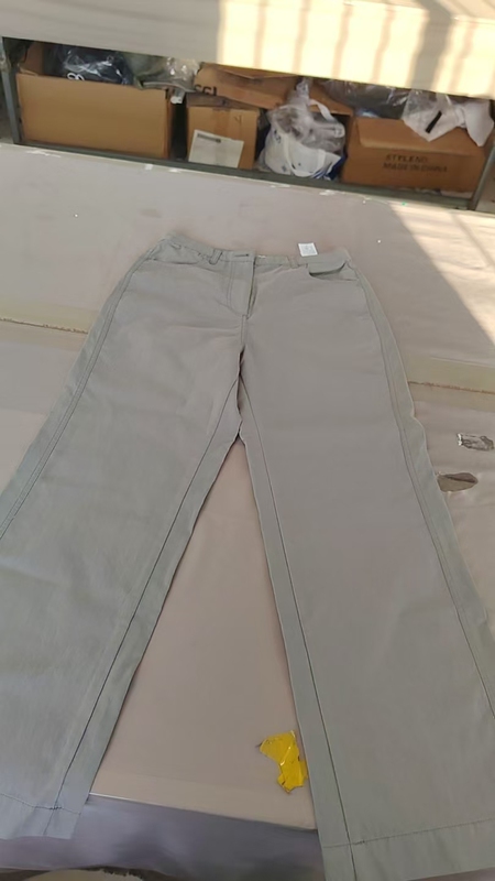 Factory Surplus Export Straight-Leg Pants to Korea