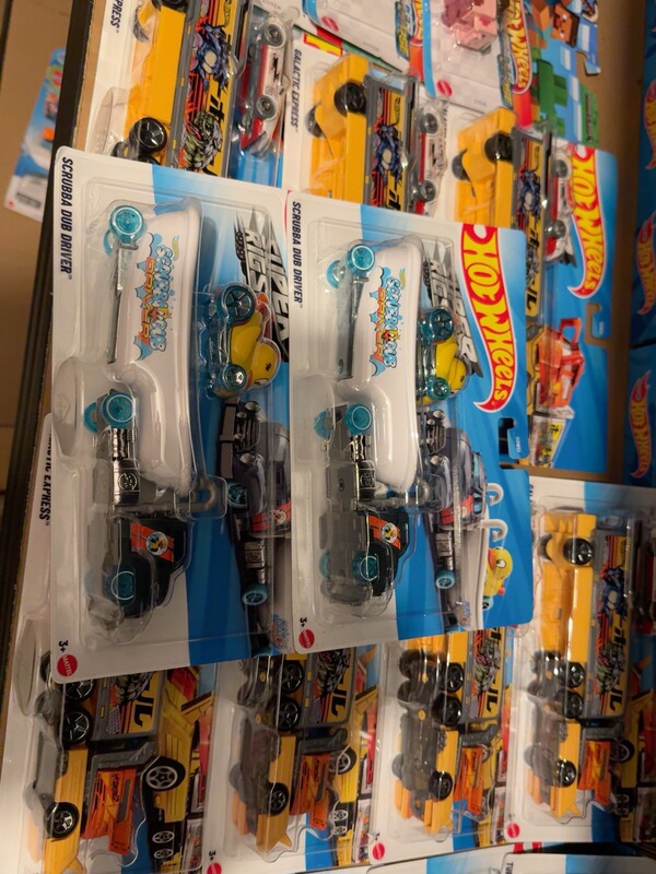 Hot Wheels Alloy Car Model Bath Duck Little Yellow Duck Brand New Hot Wheels Alloy Car Model Bath Duck Little Yellow Duck Brand New